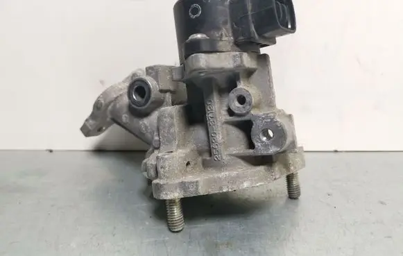 Toyota Prius (XW30) EGR valve 2562037120