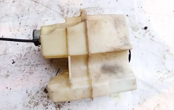 Volvo S60 Windshield washer fluid reservoir/tank 9484282