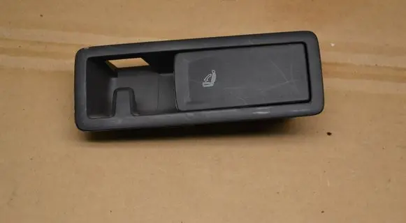 Volkswagen Golf VII Seat back rest control lever/handle 5G0885671E 6725RRR