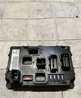 Peugeot 407 Fuse module 9656148180 S120017001H
