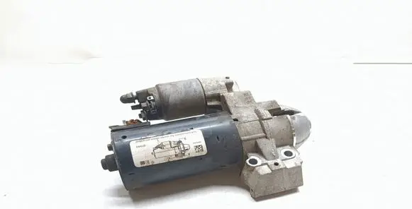BMW X3 F25 Starter motor 8570238