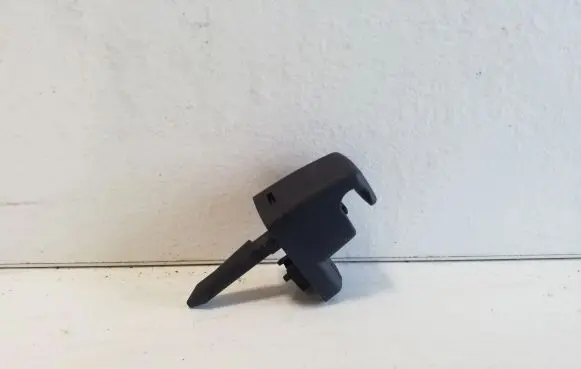 Sun visor clip/hook/bracket