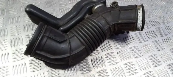 Honda CR-V Air intake hose/pipe