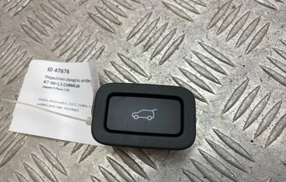 Jaguar I-Pace Tailgate opening switch CPLA10E998AA