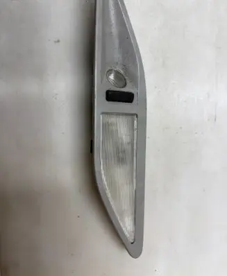 BMW 5 E39 Rear seat light 8363611