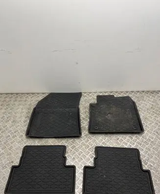 Opel Grandland X Car floor mat set 95599849 95599850