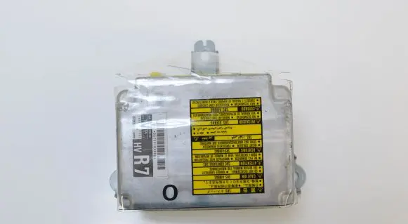 Lexus RX 450H Airbag control unit/module 8917048140 1523007591