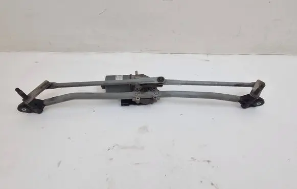 Mini Cooper Countryman R60 Front wiper linkage and motor 9804399 W19351 1402N