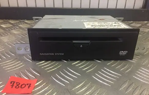 Nissan X-Trail T30 Navigation unit CD/DVD player 25915ES60A