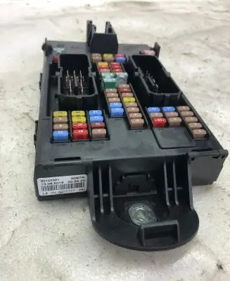 Volvo S90, V90 Fuse module 32142591