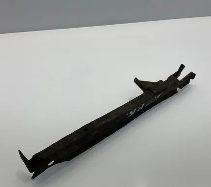Mercedes-Benz E W211 Front bumper mounting bracket A2118801114 2118801114
