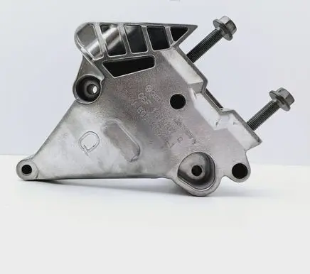 Volkswagen Touran I Engine mounting bracket 06F199207Q