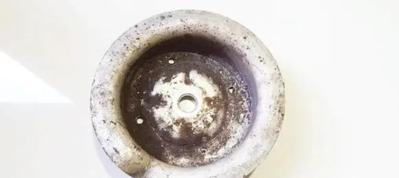 BMW 5 E39 Coil spring mount 