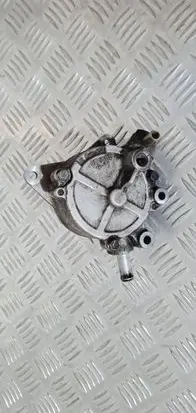 Nissan Navara D40 Vacuum pump