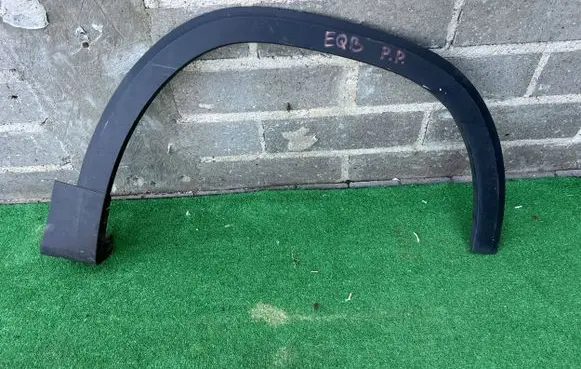 Front arch trim