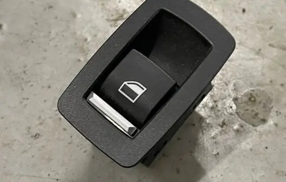 BMW X5 F15 Electric window control switch 9267078 L2G01524