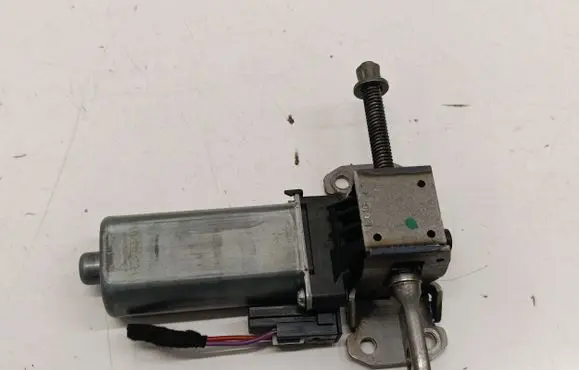 Porsche Macan (95B) Seat adjustment motor 988582
