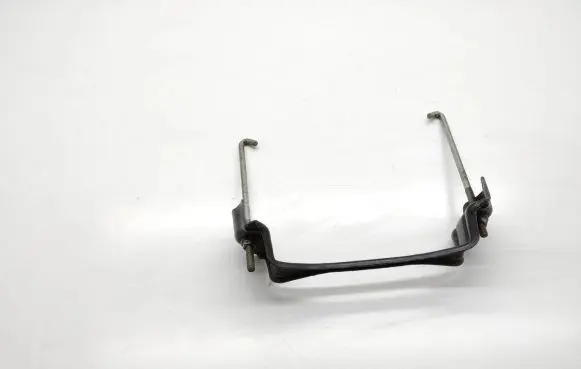Battery bracket