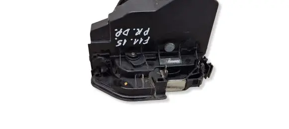 BMW 5 F10 F11 Front door lock 7202146