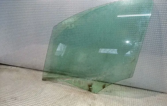 Peugeot Partner Front door window/glass (coupe) 