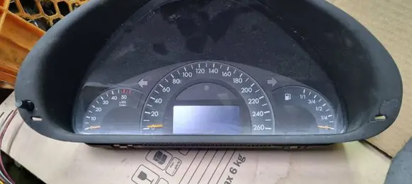 Mercedes-Benz C W203 Speedometer (instrument cluster) A2035401311 110008896015