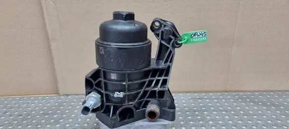 Skoda Karoq Oil filter mounting bracket 03N115389T