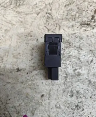 Peugeot 107 High voltage ignition coil M7208