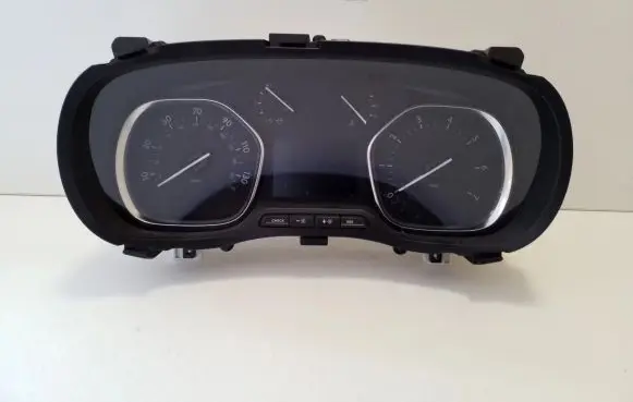 Speedometer (instrument cluster)