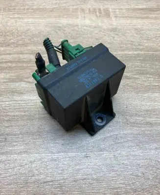 Citroen C5 Glow plug pre-heat relay 9639912580 51299011A