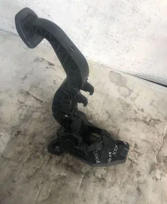 Clutch pedal