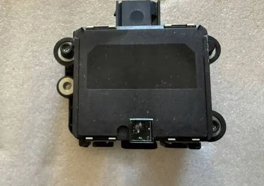 Volkswagen PASSAT B8 Distronic sensor radar 3Q0907561A 3Q0907572 39R04896