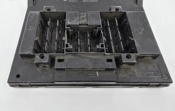 Volkswagen Golf VII Comfort/convenience module 5Q0937084AS 0175