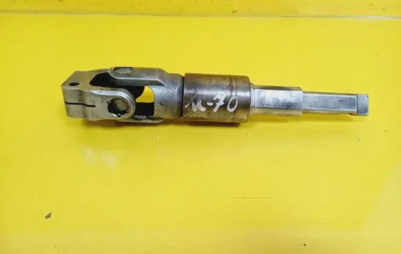 Volvo XC70 Steering wheel axle