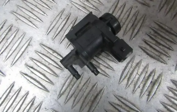 Audi A4 S4 B6 8E 8H Turbo solenoid valve 1J0906283A
