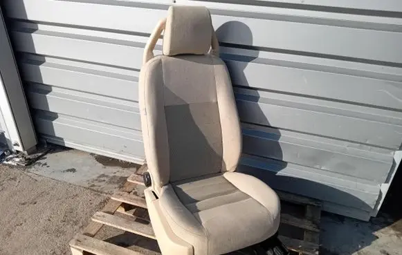 Land Rover Discovery 3 - LR3 Front passenger seat 