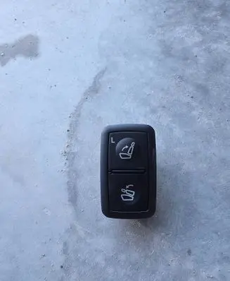 Mercedes-Benz GL X164 Seat control switch A1648706810