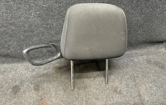 Dodge Challenger Front seat headrest L0237930 R3720RH