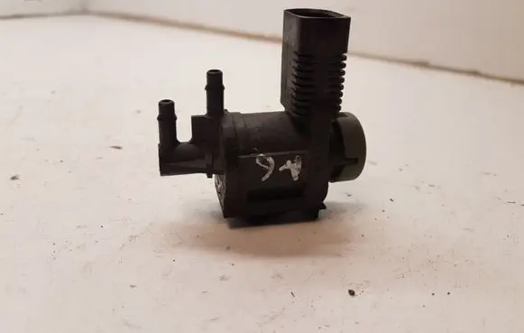 Audi A6 S6 C6 4F Vacuum valve 1J0906283C