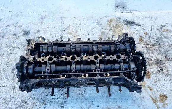Toyota Corolla Verso AR10 Engine head 