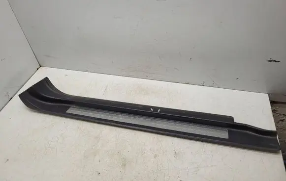 Audi TT Mk1 Front sill trim cover 8N0853492E