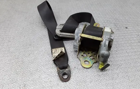 Toyota Corolla Verso E121 Front seatbelt 7K3420P