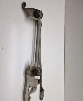 Front wiper linkage