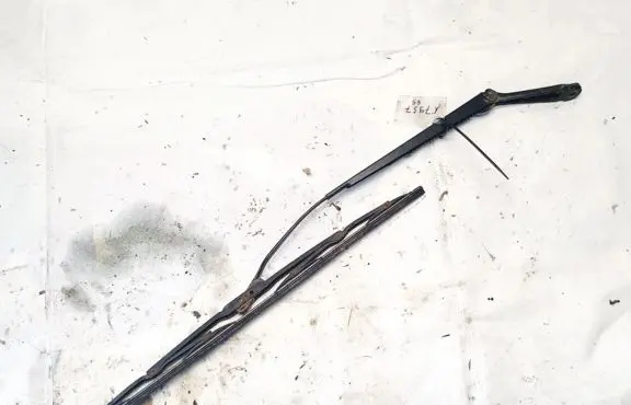 Ford Focus Front wiper blade arm
