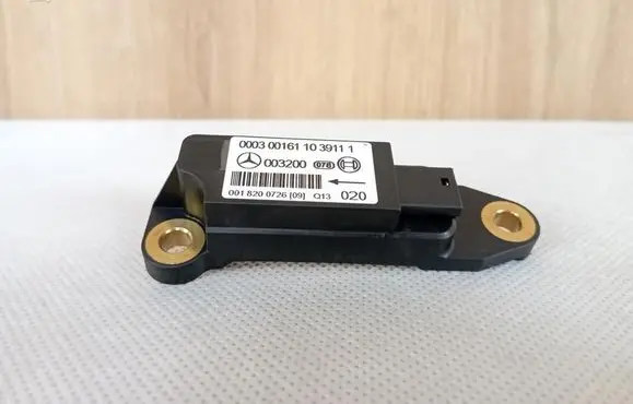 Mercedes-Benz SLK R170 Airbag deployment crash/impact sensor 0018200726 A0018200726