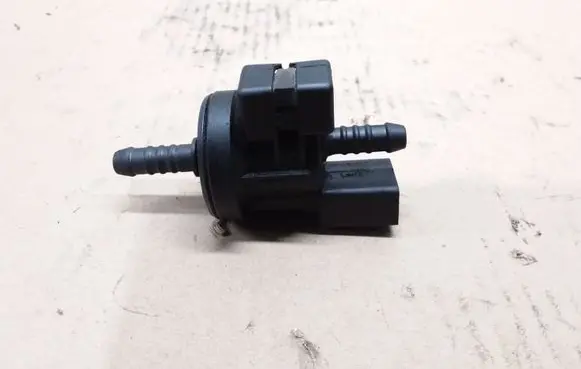 Audi A6 S6 C6 4F Vacuum valve 0280142431