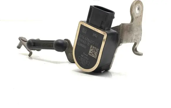 BMW 7 F01 F02 F03 F04 Air suspension front height level sensor 6784072 678407203