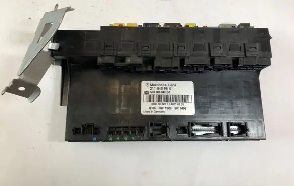 Mercedes-Benz E W211 Comfort/convenience module 2115455601 5DK00804757
