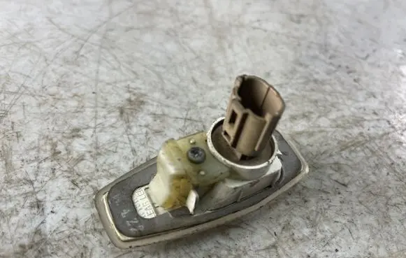KIA Carens I Front fender indicator light 923033b1
