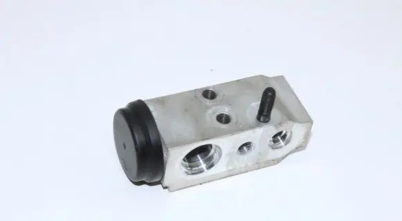 Hyundai ix35 Air conditioning (A/C) expansion valve 977752Y150