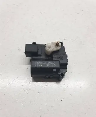 Toyota Corolla Verso AR10 Air flap motor/actuator 1138002051